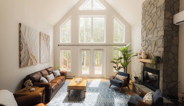 Birch Grove Chalet, Hot Tub, Golf, Private Forest