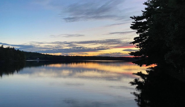 Blue Jay Cottage - come stay at our little paradise on Churchlake, NS