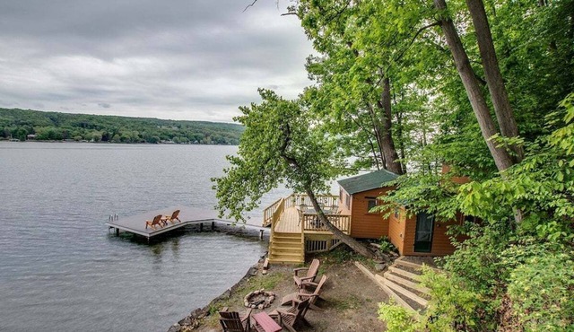 Bluff`s Charm 3 bedroom lake home on Keuka Lake