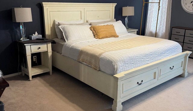 Boutique Lake House in Sylvan Lake | Hot Tub Games Room Sleeps 7