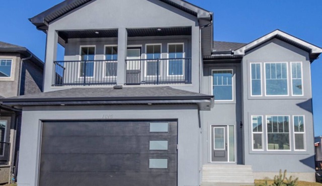 Brand new 2 BDRM Legal Secondary Suite