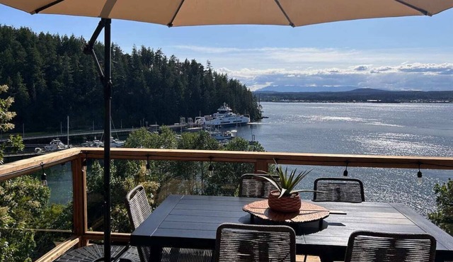 Brand New 2 Bedroom Oceanside Cabin w/Spectacular Ocean views & Pet Friendly!