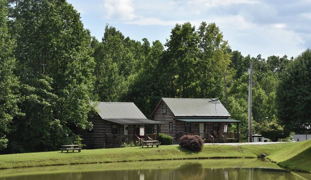 Butterfly Nook | Pondside Cabin Near Laurel River Lake & Cumberland Falls