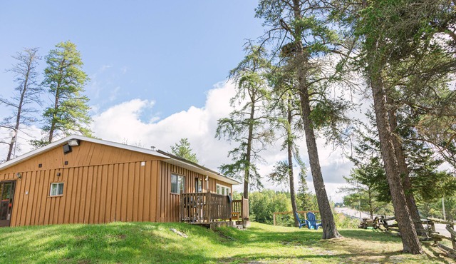 C1 Spacious Cottage - Nature Getaway in Peaceful Northern Ontario