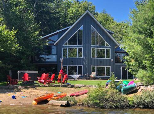 Camp David Beautiful five bedrooms Private beach