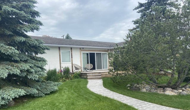 Centrally located; on migratory bird routes, and great winter and summer fishing