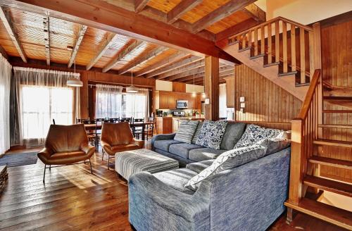 Chalet 9006 Chemin des Alpages by Les Chalets Alpins