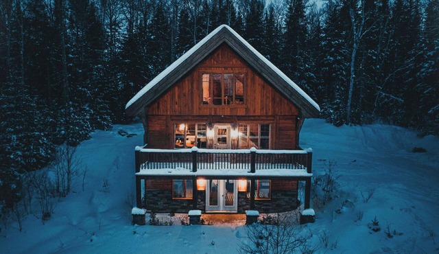 Chalet Forêt Ouareau | Authentic Log Cabin | Spa