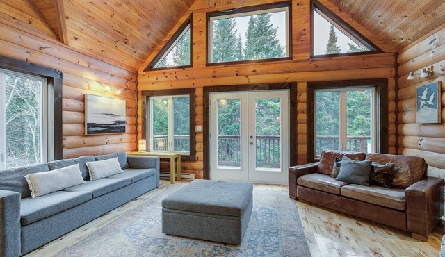 Chalet supérieur Le Mont-calm