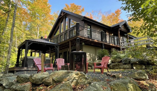 Chalets Signature Eastman, Chalet Le PÜR