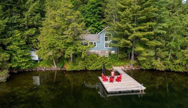 Chandos Lake Waterside Retreat