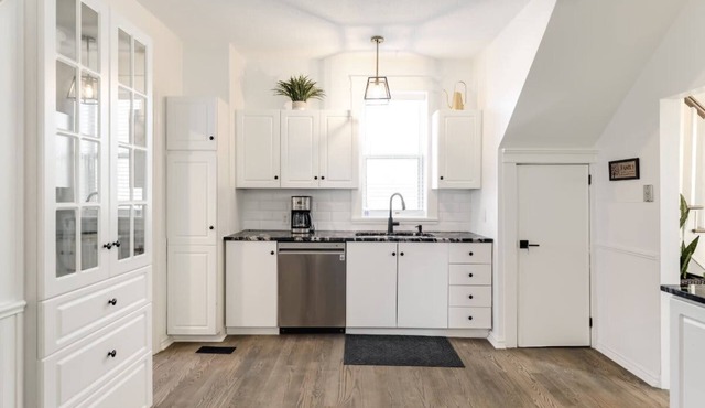 Charming and Newly Renovated home in Arnprior