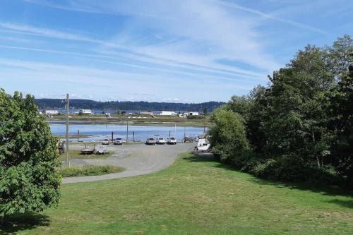 Charming Hidden Gem- Ocean View and Marina