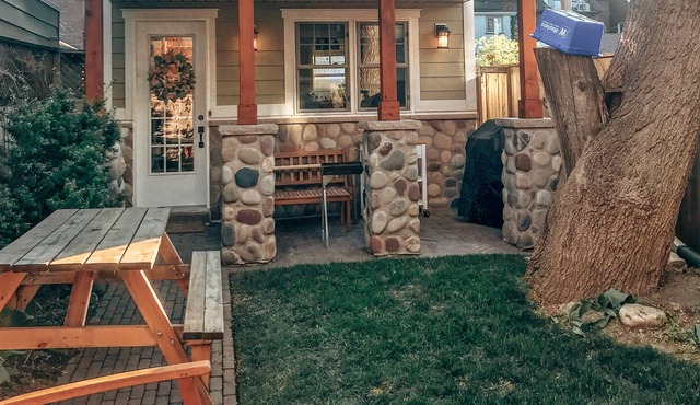 Charming Mini-home with great outdoor space in the heart of Downtown Toronto