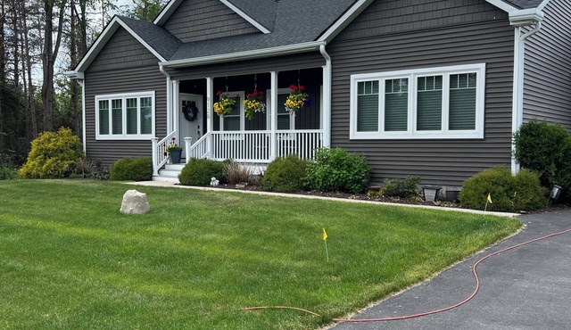Cheboygan Michigan Escape – River Views & Adventure Nearby.