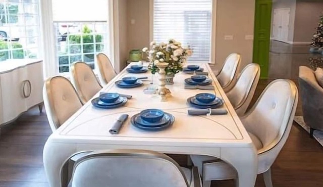 Cheerful 4-bedroom home in Richmond