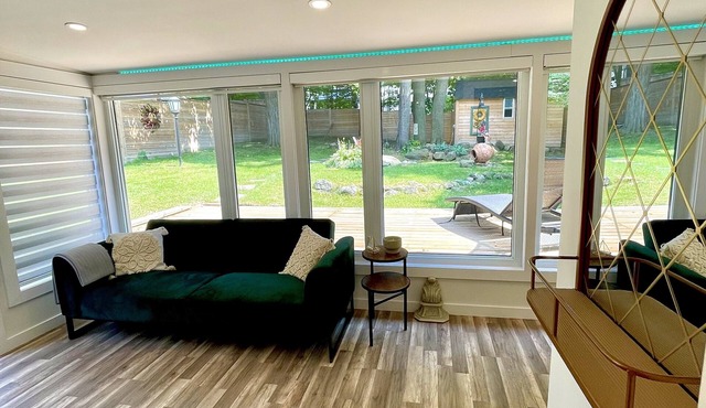 Cheerful cottage-10 minute to the lake.