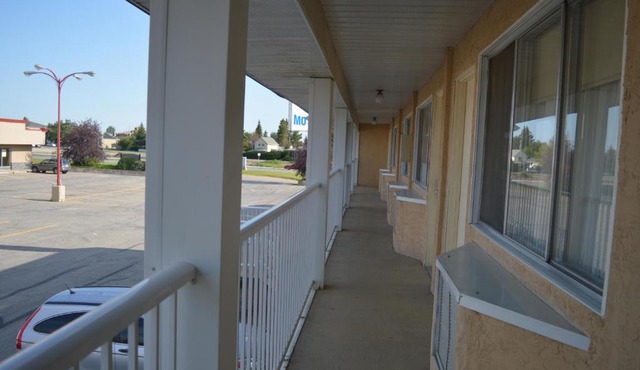Circle 5 Motel
