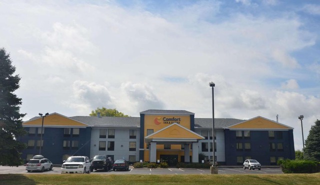 Comfort Inn & Suites Maumee - Toledo I80-90