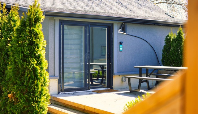 Cottage 22: Charming Bungalow Steps from the Lake