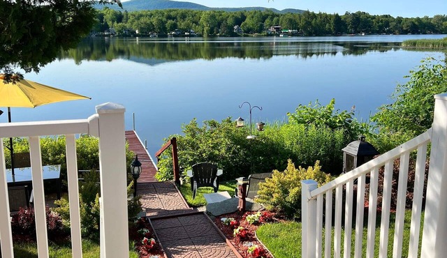 Cottage Tranquility family waterfront mountains