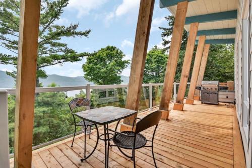 Cottage with water view and hot tub - Le pin blanc