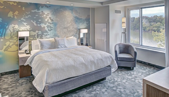 Courtyard by Marriott Appleton Riverfront