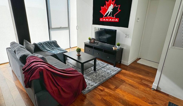 Cozy 1 Bedroom Apt In Heart Of Downtown Winnipeg
