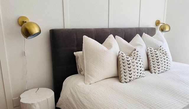 Cozy 2 bedroom suite, including a stunning view, on Vancouver Island