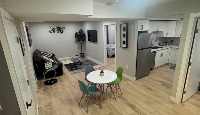 Cozy 3BR Suite at Winnipeg South