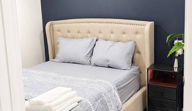 Cozy and beautifully furnished 2 bedroom basement suite in Devonshire