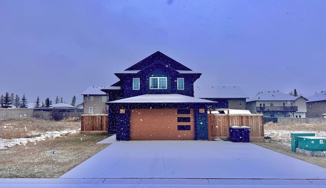 Cozy Basement Apartment Near Jasper – Private, Modern, and Perfect for Couples