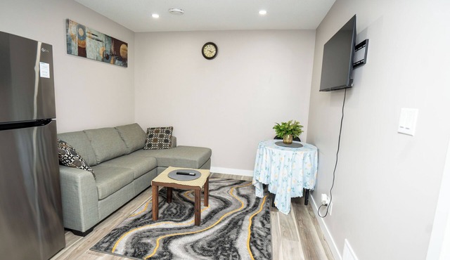 Cozy Basement Suite in Regina