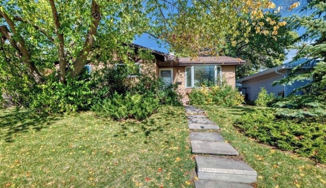 Cozy Bungalow in Brentwood, minutes to LRT