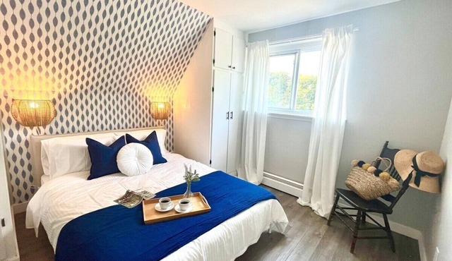 Cozy Coastal Apartment