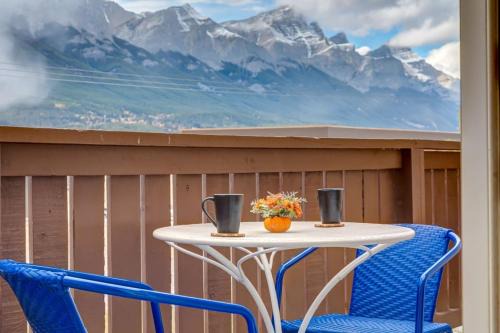 Cozy Condo in the Heart of Canmore