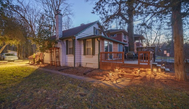 Cozy Indianapolis Riverside Home on White River
