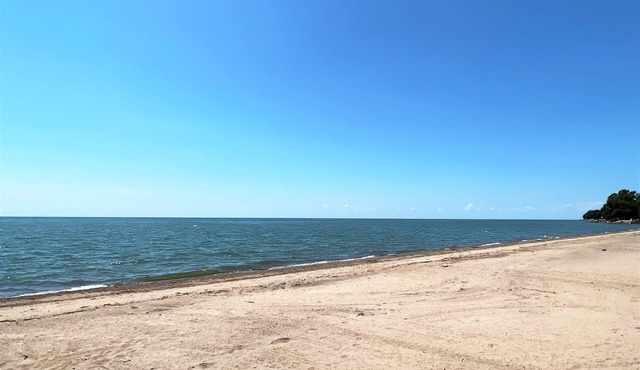 Cozy Kingsville Cottage w/Private Beach! Pet-Friendly!