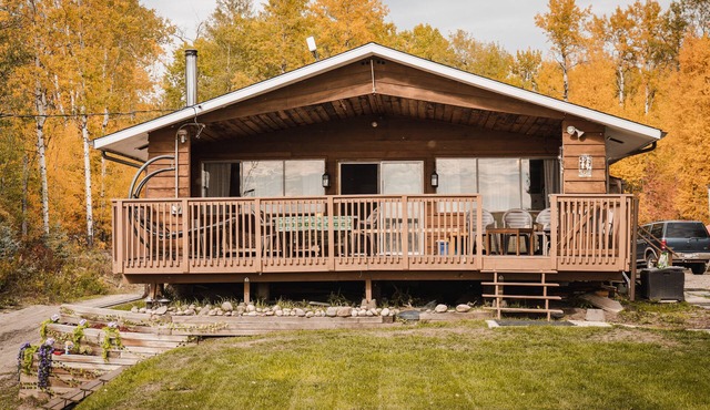 Cozy lake Cottage