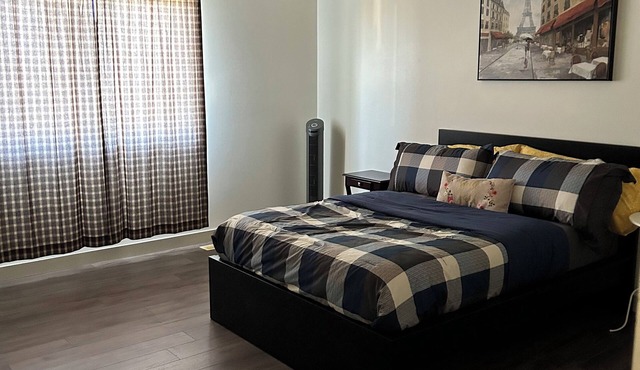 Cozy room suite located on a lake town w ensuite bathroom and toilet