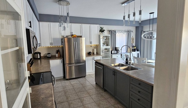 Cozy Spacious Family Home