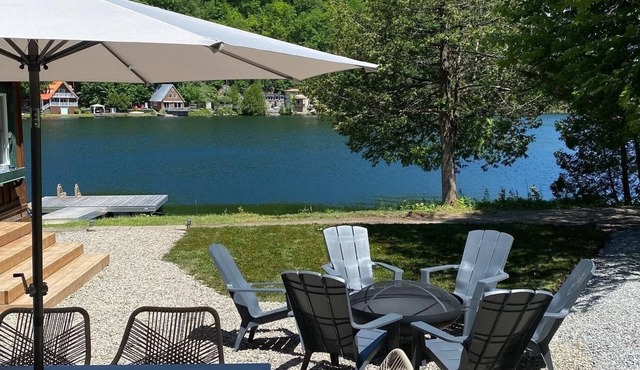 Cozy Waterfront Cottage on a Private Pristine Lake