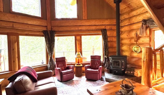 Creek side cabin in the woods with wood stove and deck - pet friendly!
