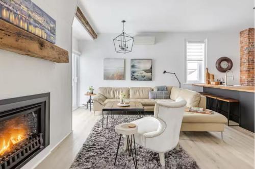 Deluxe Loft - Amazing Terrace with Stunning Water View