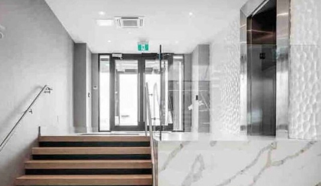 Dream Suites Boutique Hotel - Private room in Mississauga