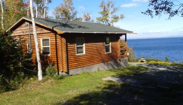 Eberhards logcottage 2 - St. Peter's, Nova Scotia, right on the Lake