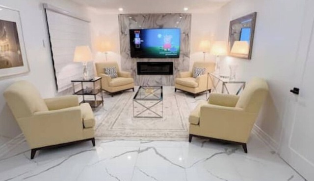Entire 4 bedroom Entire house in Mississauga