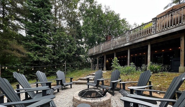 Escape to the Forest: Beach Access, Jacuzzi, and Cozy Fireplace