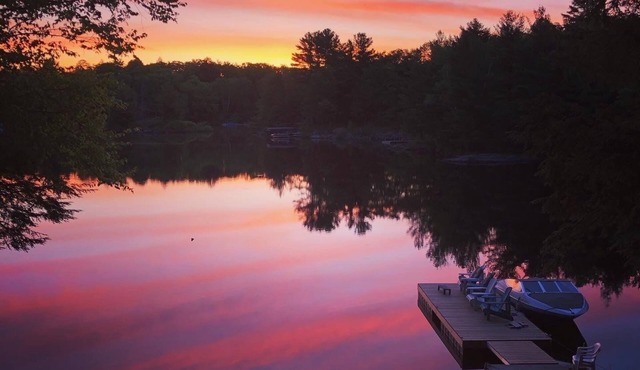 Exceptional 4 Season Muskoka Cottage