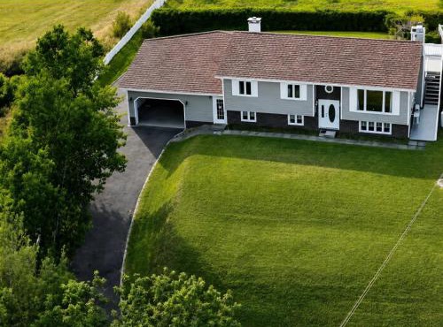 Exceptional Ocean View Hillview